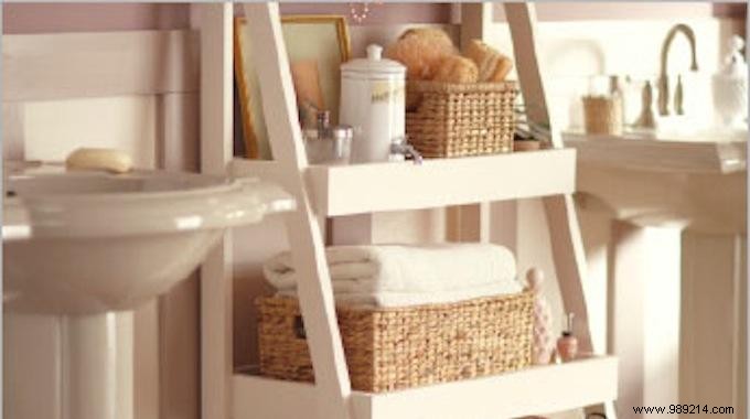 DIY Bathroom Shelf: Transform an Old Stepladder into Stylish, Budget-Friendly Storage
