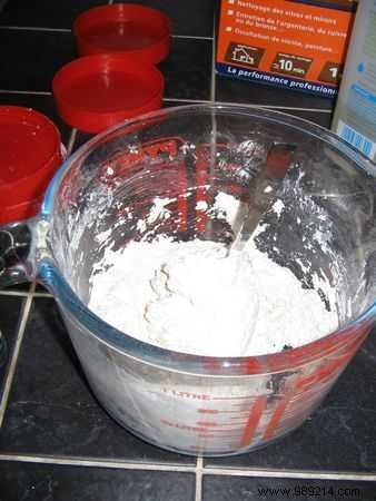 Easy Homemade Scouring Stone Recipe: Clean Your Home Effortlessly