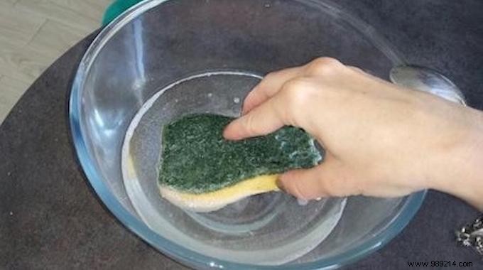 Revive Your Old Kitchen Sponge with This Proven Sodium Percarbonate Soak