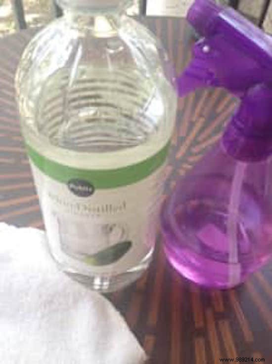 Proven: How to Remove Stubborn Carpet Stains with White Vinegar – My Tested Method