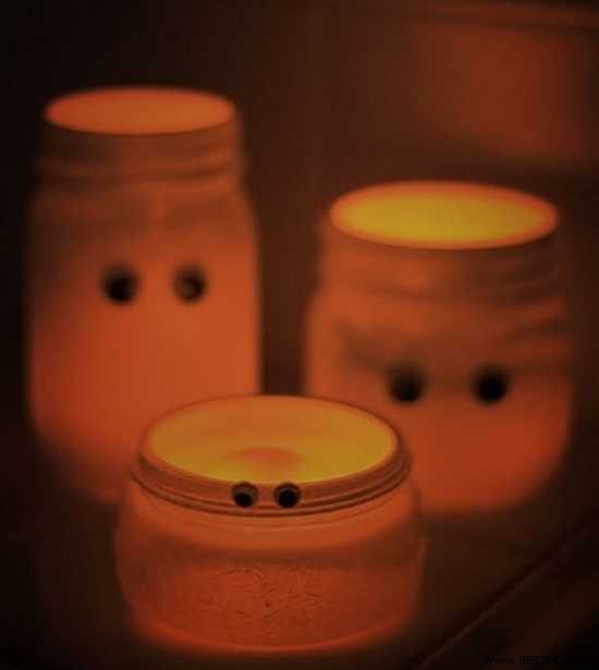 29 Creative Ways to Repurpose Glass Jars for Spooky Halloween Crafts