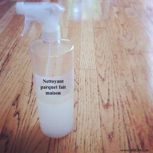 Best Homemade Wood Floor Cleaner: Eco-Friendly Recipe for a Streak-Free Shine