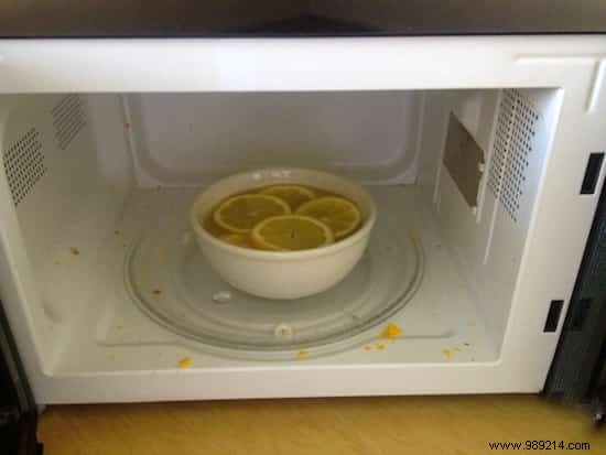 Clean Your Microwave Effortlessly: No Scrubbing or Chemicals Needed