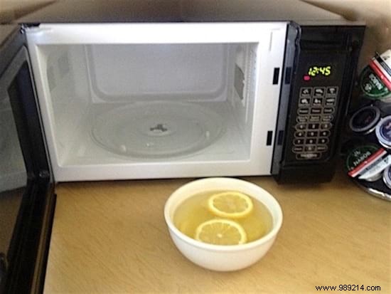 Clean Your Microwave Effortlessly: No Scrubbing or Chemicals Needed