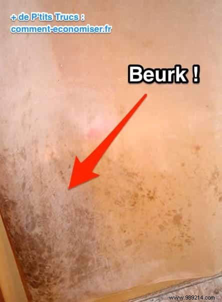 Effortless Guide: Clean Your Yellowed Shower Curtain in the Washing Machine