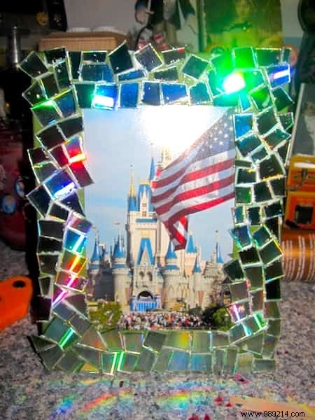 16 Creative DIY Ways to Upcycle Old CDs Into Stunning Decor