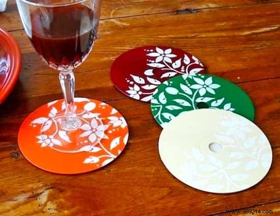 16 Creative DIY Ways to Upcycle Old CDs Into Stunning Decor