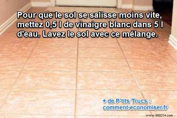 Keep Your Tiles Cleaner 3x Longer with This Proven White Vinegar Trick