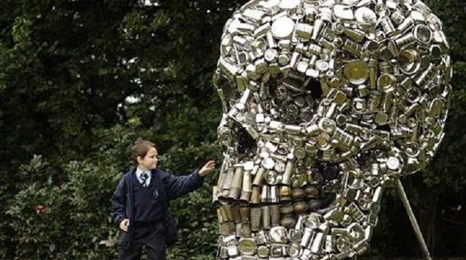 Proven DIY Hack: Restore Tarnished Silverware Shine with Salt, Baking Soda, and Foil