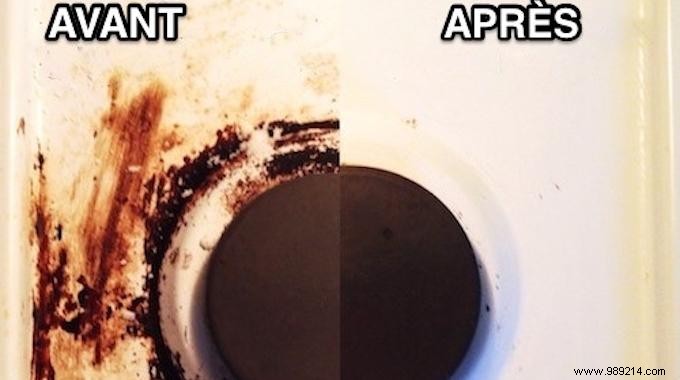 How to Effortlessly Remove Baked-On Grease from Baking Sheets with Baking Soda