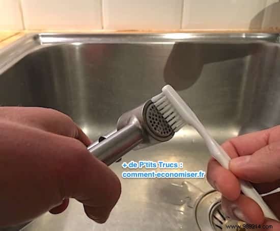 25 Genius Ways to Repurpose Old Toothbrushes: Proven Cleaning Hacks from Years of Experience