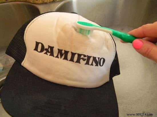 25 Genius Ways to Repurpose Old Toothbrushes: Proven Cleaning Hacks from Years of Experience