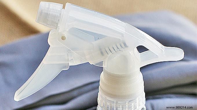 DIY Multi-Purpose Cleaner: 2 Natural Ingredients for an Eco-Friendly Sparkle