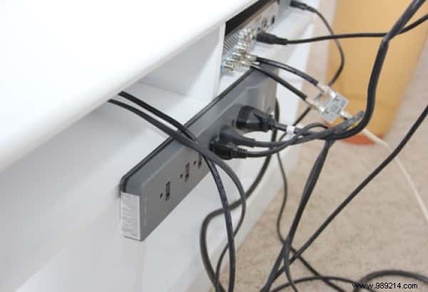 Hide TV Cables in 5 Minutes: Easy Cable Cover Guide for a Tidy Home