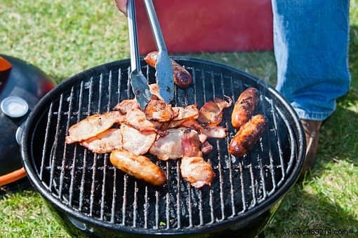 14 Proven, Natural Ways to Clean Your BBQ Grill Effortlessly