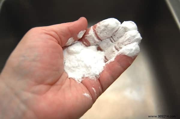 51 Proven Baking Soda Uses: Cleaning, Beauty, Odor Control & Household Hacks