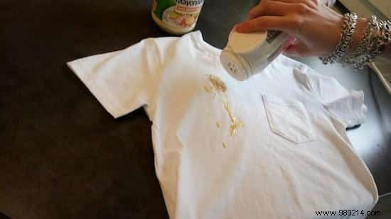 Expert Guide: Remove Mayonnaise Stains from Clothes Using Terre de Sommières