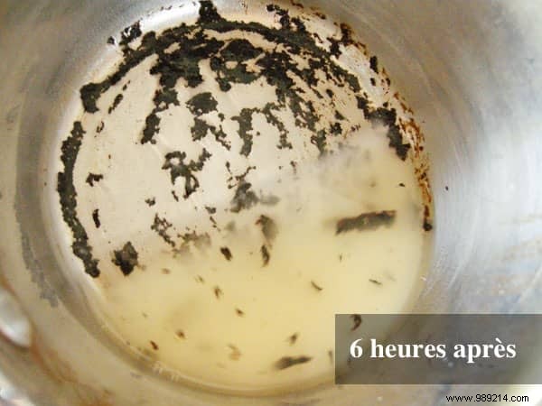 Effortless Trick to Clean Burnt Pans Using Baking Soda and Hydrogen Peroxide