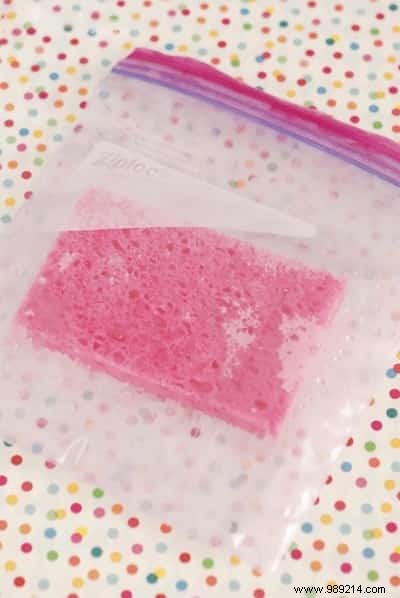 14 Genius Ways to Repurpose Sponges Around Your Home