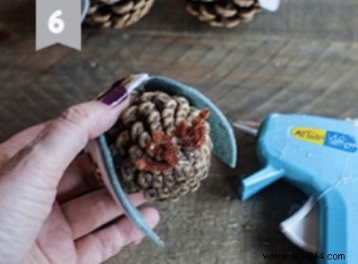 Easy DIY Pinecone Owls: Charming Holiday Crafts for Kids
