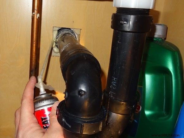 14 Expert Tips to Cut Your Heating Bill This Winter