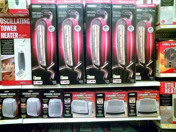 14 Expert Tips to Cut Your Heating Bill This Winter