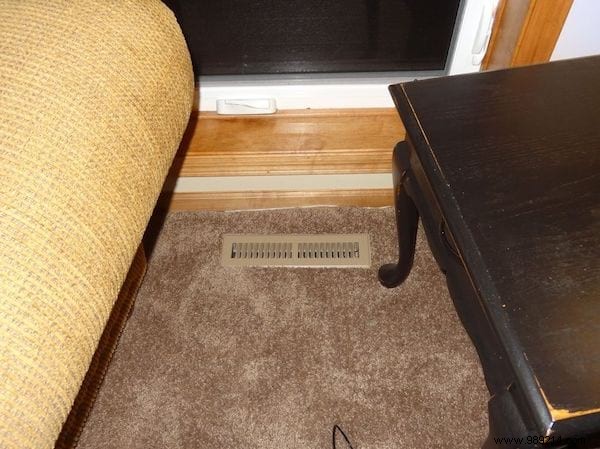 14 Expert Tips to Cut Your Heating Bill This Winter