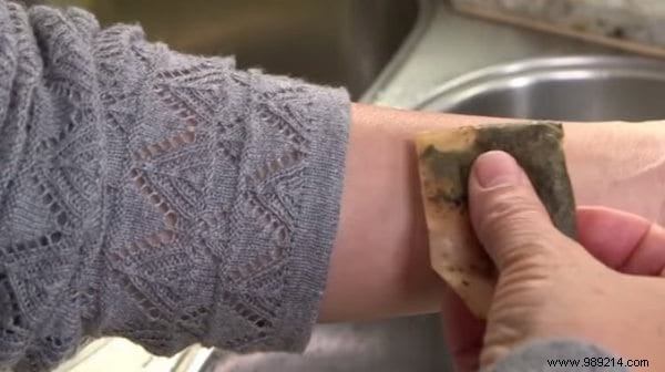 25 Proven Ways to Repurpose Used Tea Bags for Health, Home, Kitchen, and Garden