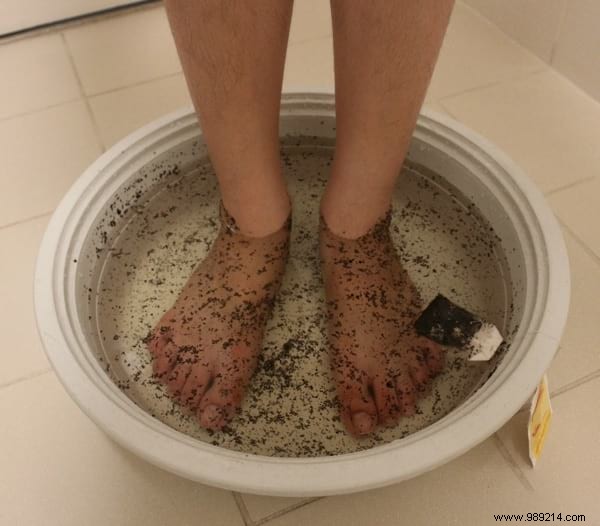 25 Proven Ways to Repurpose Used Tea Bags for Health, Home, Kitchen, and Garden