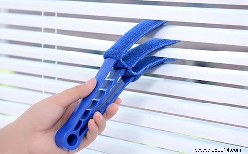 Dust-Clogged Slatted Blinds? The Proven Trick to Make Them Spotless