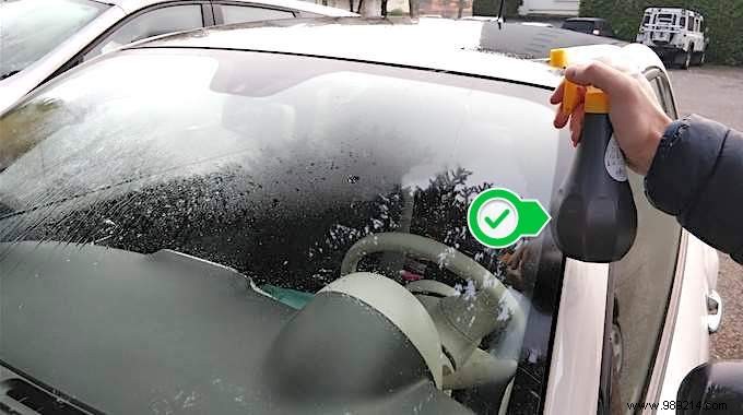 Prevent Windshield Frost Overnight: Proven Vinegar Hack for Clear Mornings