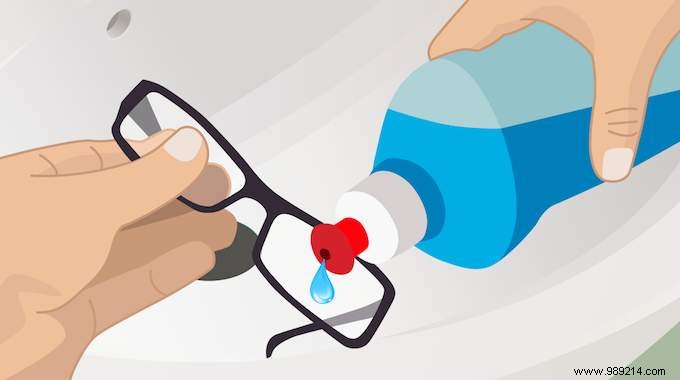 Optician s Proven Method: Clean Your Glasses Properly and Keep Them Spotless