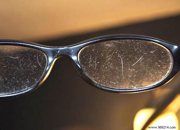 Optician s Proven Method: Clean Your Glasses Properly and Keep Them Spotless