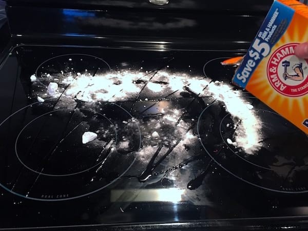 Shine Your Electric Hob in Just 2 Minutes: A Proven Natural Cleaning Hack