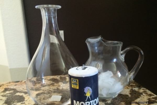 70 Time-Tested Table Salt Hacks for Cooking, Cleaning, and Home Care