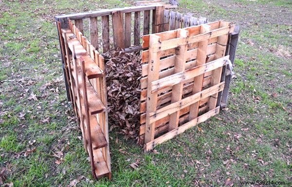 Build a Durable Compost Bin from Free Pallets in Just 10 Minutes – No Tools Required