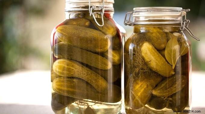 17 Proven Ways to Reuse Pickle Juice: Health, Home, and Kitchen Hacks