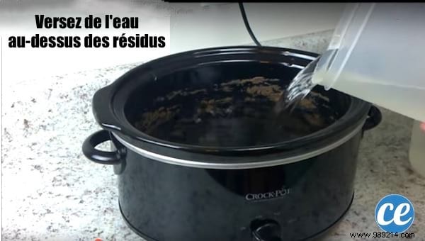 Effortless Self-Cleaning Hack for Slow Cookers: Baking Soda and Vinegar Method