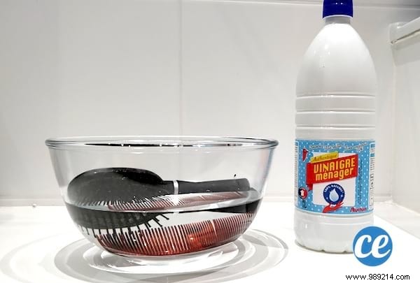 160 Proven Uses for White and Apple Cider Vinegar: Cleaning, Gardening, Health & Home Hacks