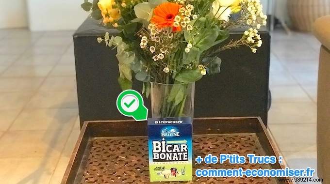 Florist s Proven Tip: Make Your Bouquet Last Weeks Longer with Baking Soda