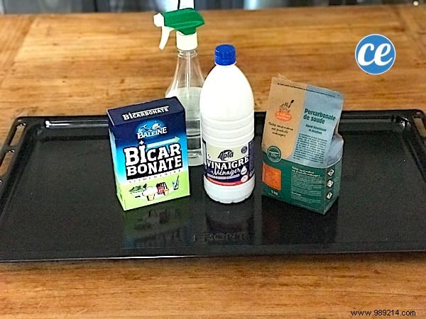 4 Proven Natural Tips to Clean Even the Dirtiest Oven Trays