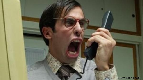 Top 10 Proven Weekly Life Hacks: Save on Gas, White Vinegar Secrets, and Clean Your Home in 30 Minutes