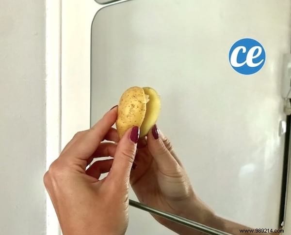 How to Clean Mirrors Streak-Free with a Potato and Vinegar