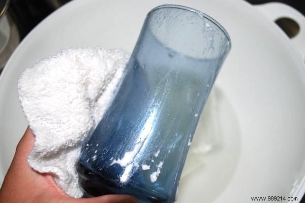 The Proven Vinegar and Baking Soda Trick to Remove White Haze from Cloudy Glasses