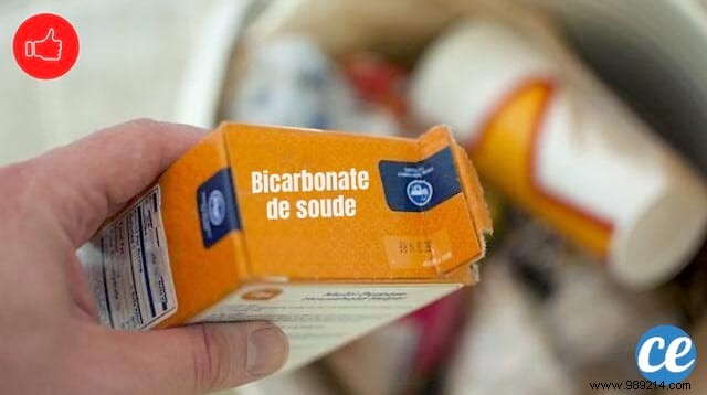 Eliminate Trash Can Odors in 30 Seconds with Baking Soda