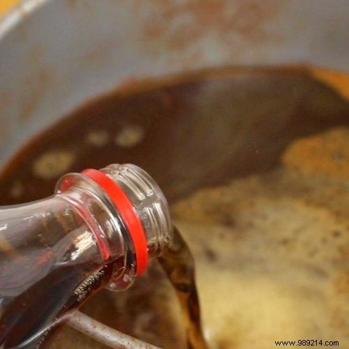 How to Remove Rust Quickly and Naturally with Coke and Aluminum Foil