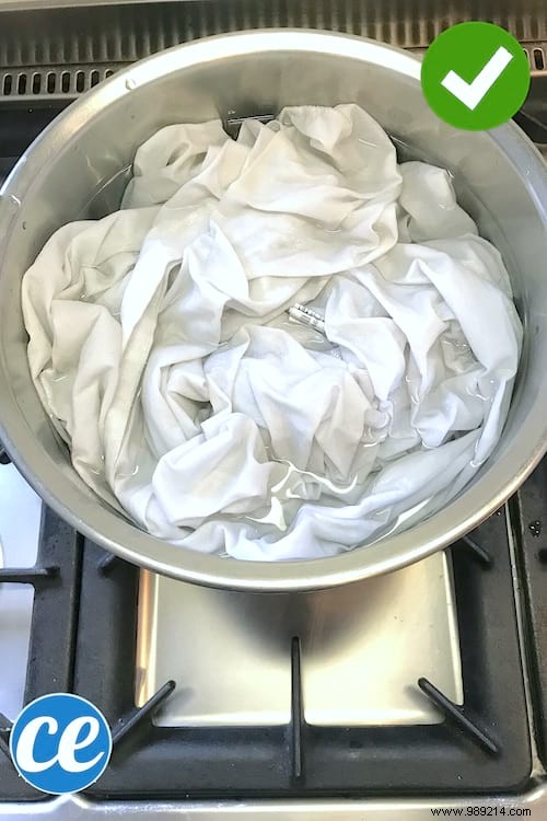 Restore Yellowed Sheets to Sparkling White: My Grandmother s Proven Baking Soda Method