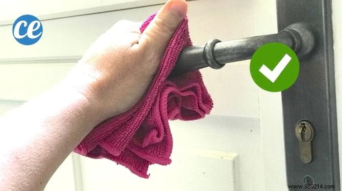 How to Disinfect Door Handles with White Vinegar: Dr. Damien Mascret s Proven COVID-19 Tip