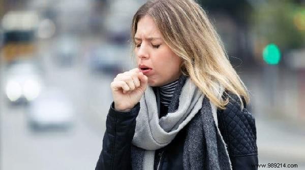 Top 10 Essential Household Tips of the Week: Removing Stubborn Labels, Vacuuming Dust, and More