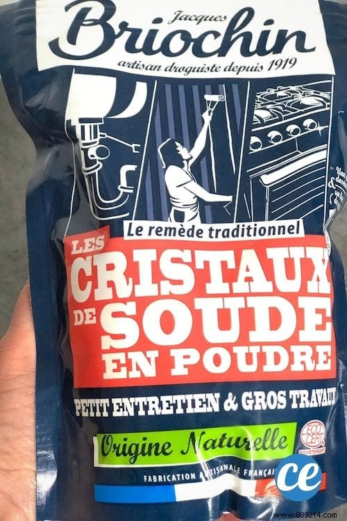 Baking Soda vs. Soda Crystals: Key Differences, Uses, and Safety Tips